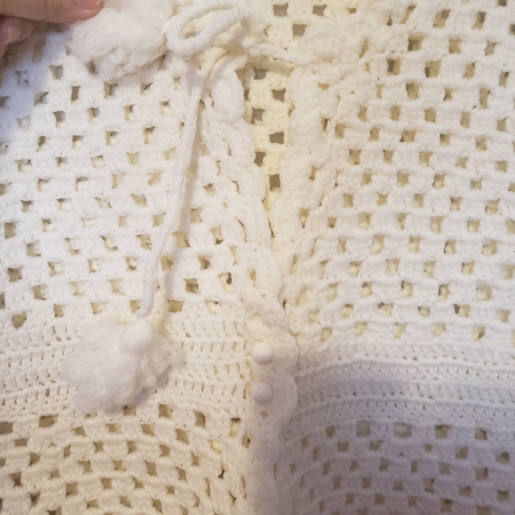Handmade women's crochet off white  wool sweater vest - Picture 5 of 12